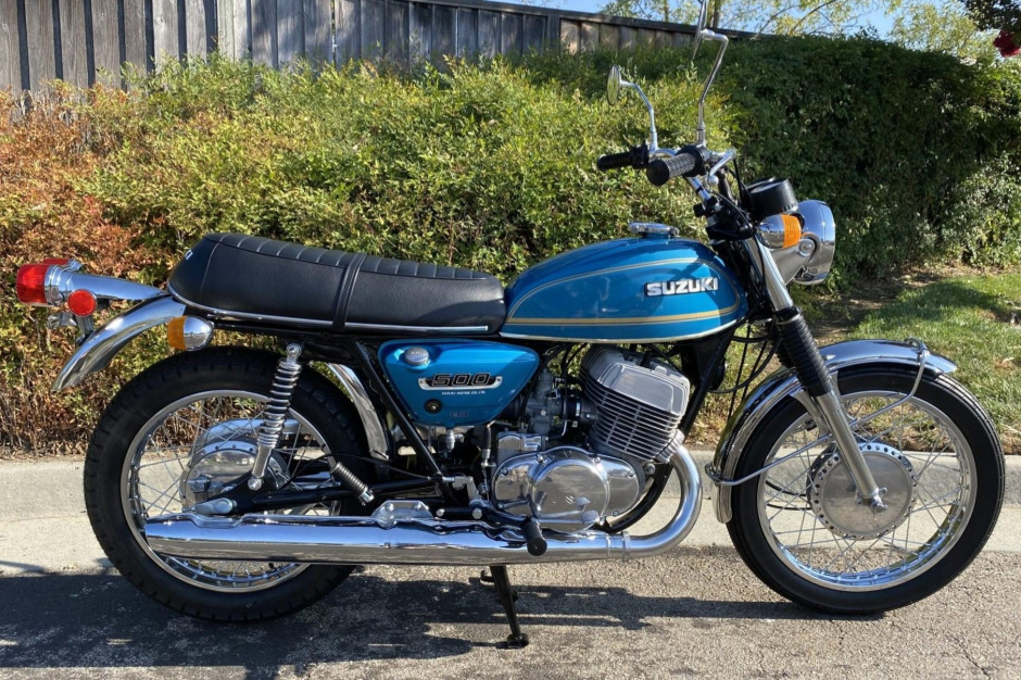 Suzuki T500